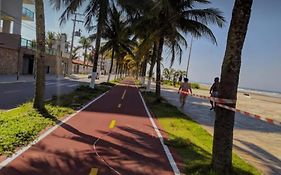 Apto 100m praia, 1 dorm. Vl Mirim